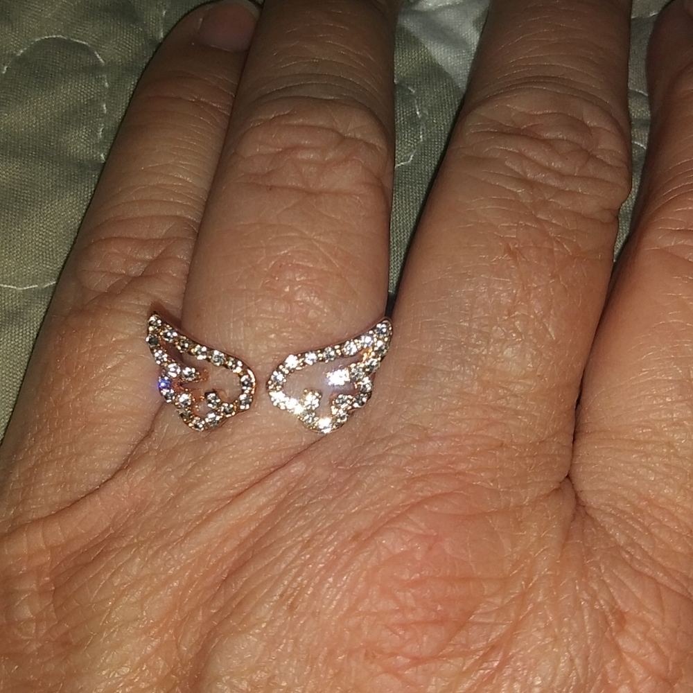 size 7 Angel wing ring